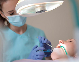 ¿Cuándo es necesario un curetaje dental?