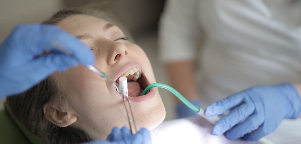 promedio Acusación versus Placa dental: qué es y cómo se puede eliminar | Clínica Dental Carralero